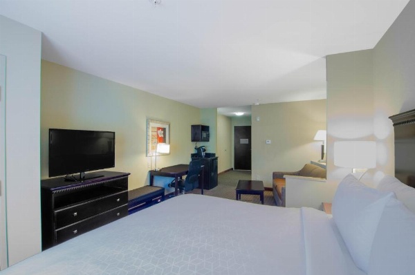 Springdale Inn & Suites image 25